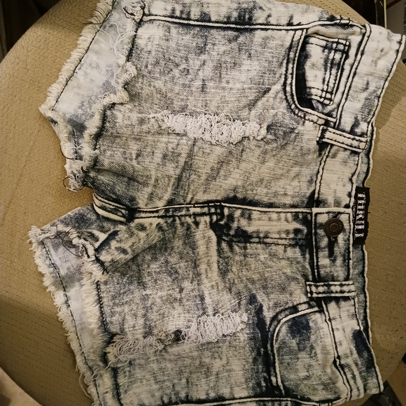 🇺🇲Thrill Denim Shorts Always A Thrill.💙 🎁Size 12 Female,A Fabulous Gift. 🏖 - Picture 8 of 8